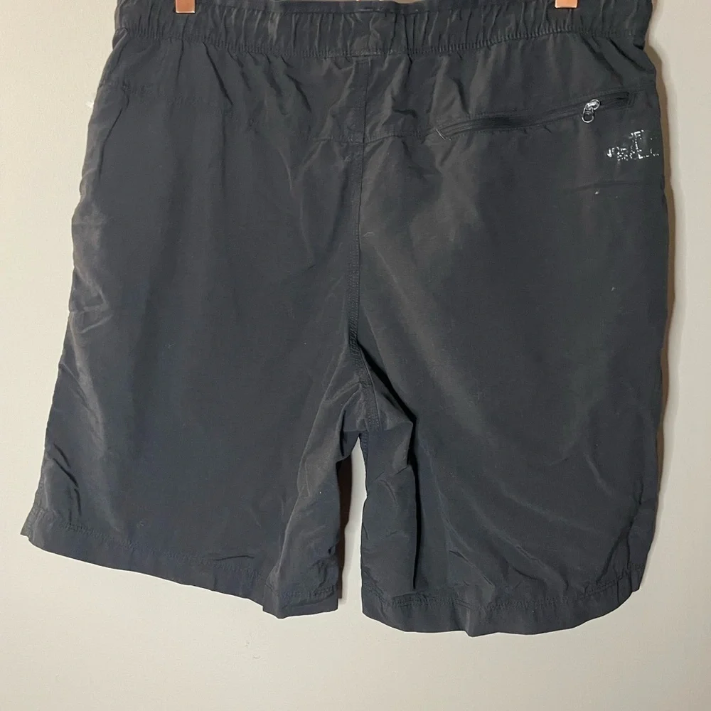 North Face men’s Black Casual Shorts Size L